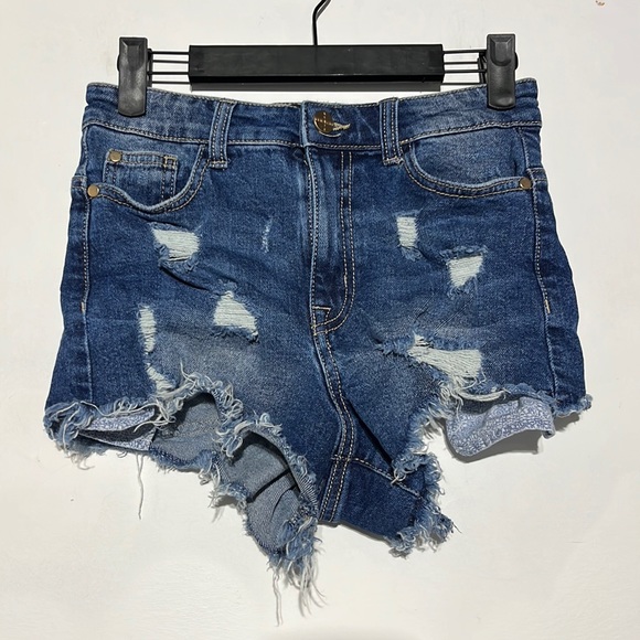 Kendall & Kylie Pants - Kendall + Kylie Medium Wash Distressed High Rise Icon Denim Shorts Size 26